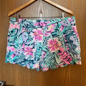 Lilly Pulitzer Scallop Magnolia Slat House Soiree Hibiscus Buttercup Shorts